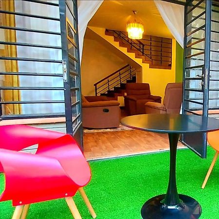 Pleasant Nest Homestay Near Jkia Airport And Sgr Station Ναϊρόμπι Εξωτερικό φωτογραφία