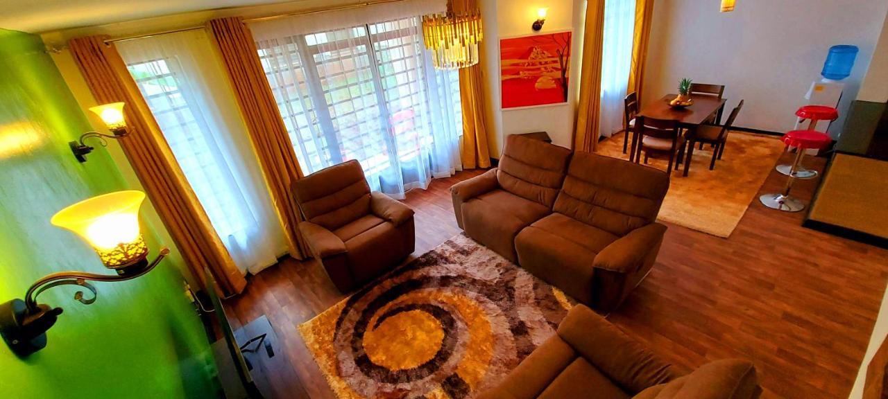 Pleasant Nest Homestay Near Jkia Airport And Sgr Station Ναϊρόμπι Εξωτερικό φωτογραφία