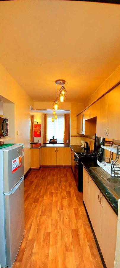 Pleasant Nest Homestay Near Jkia Airport And Sgr Station Ναϊρόμπι Εξωτερικό φωτογραφία
